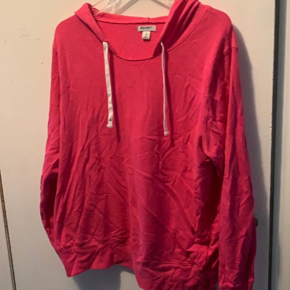 Lightweight pullover
